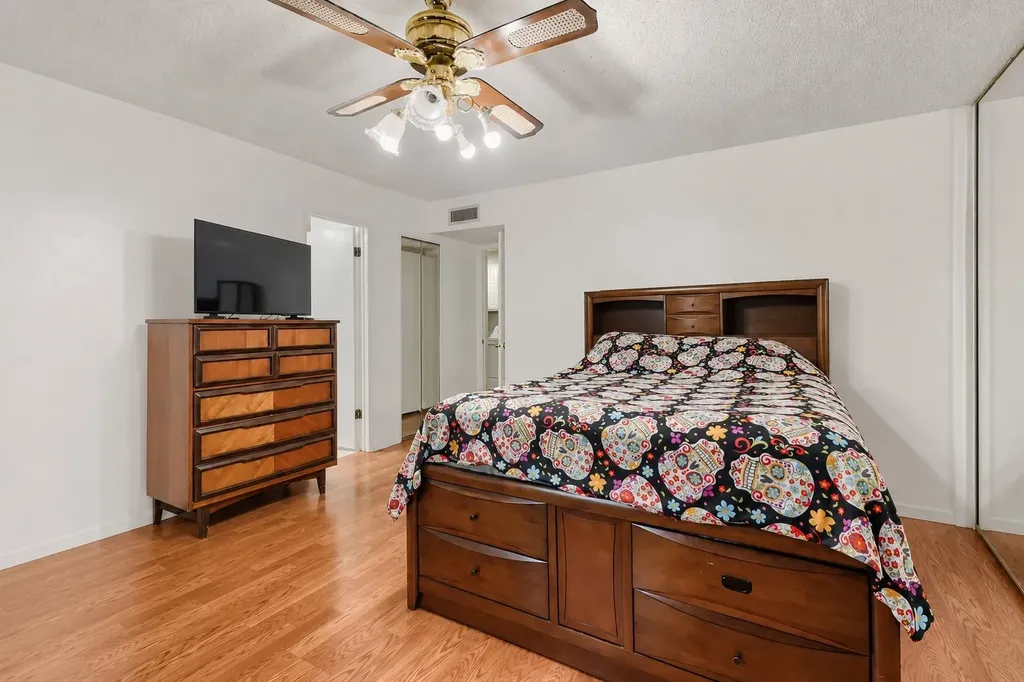 2611 Ridgemoor Court Arlington TX 76016