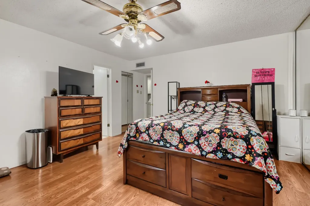 2611 Ridgemoor Court Arlington TX 76016
