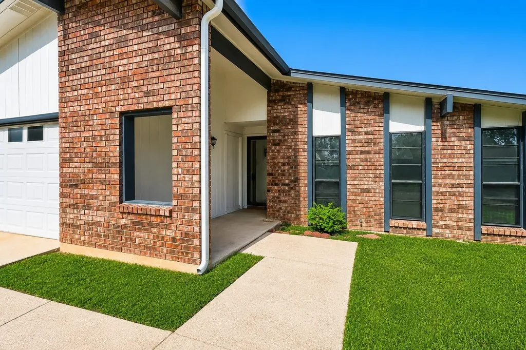 2611 Ridgemoor Court Arlington TX 76016