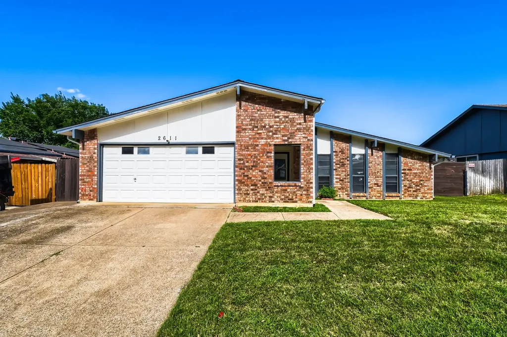 2611 Ridgemoor Court Arlington TX 76016