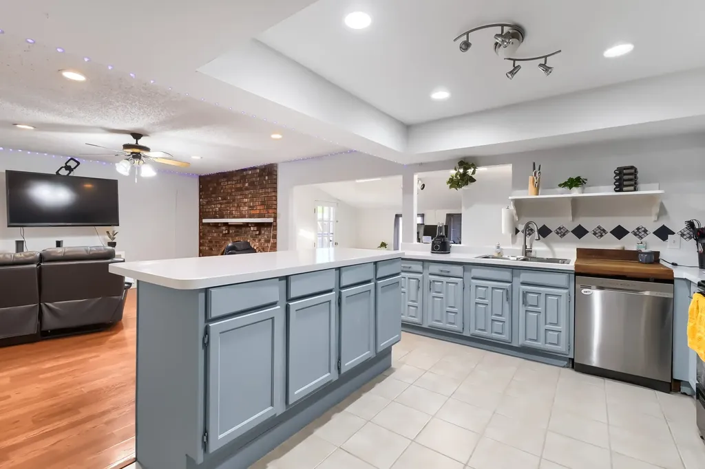 2611 Ridgemoor Court Arlington TX 76016