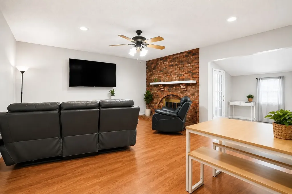 2611 Ridgemoor Court Arlington TX 76016