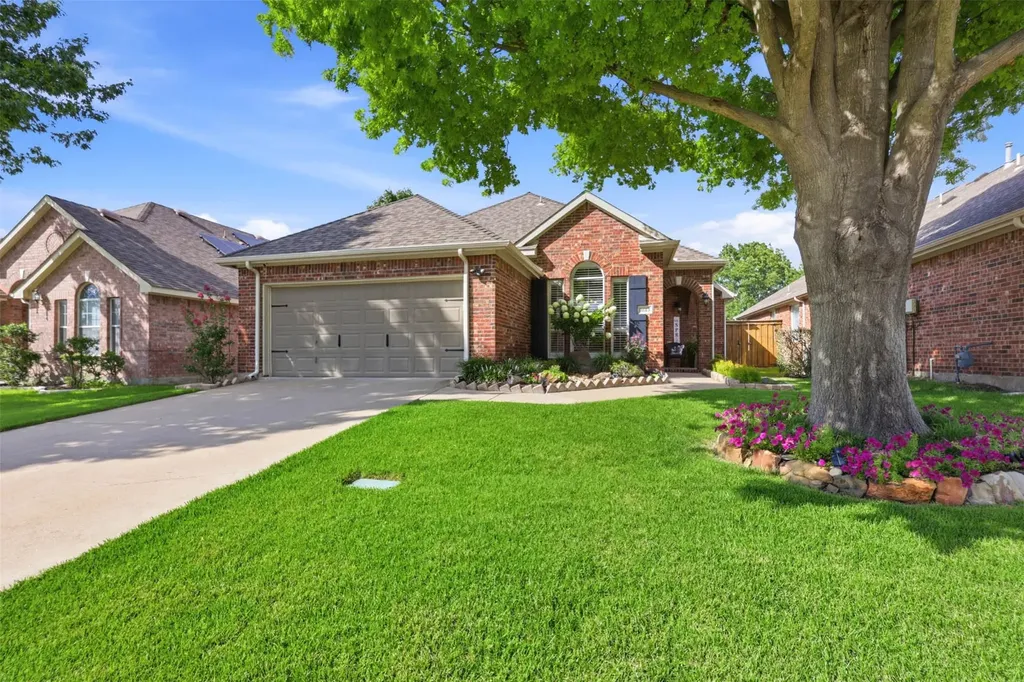 8813 Edinburgh Lane Rowlett TX 75089
