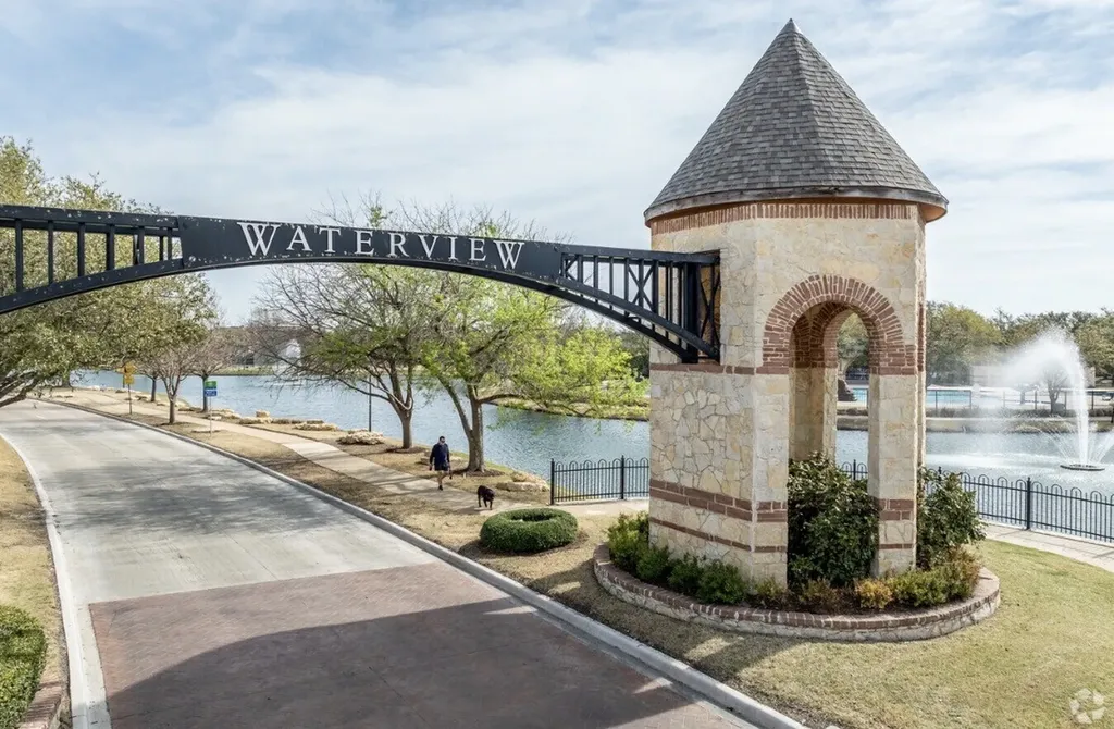 8813 Edinburgh Lane Rowlett TX 75089