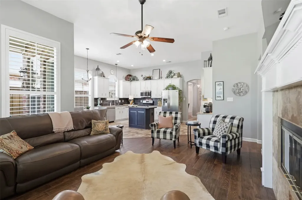 8813 Edinburgh Lane Rowlett TX 75089