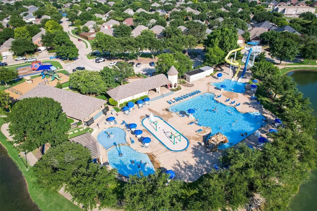 8813 Edinburgh Lane Rowlett TX 75089