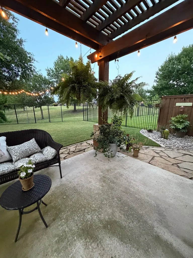 8813 Edinburgh Lane Rowlett TX 75089