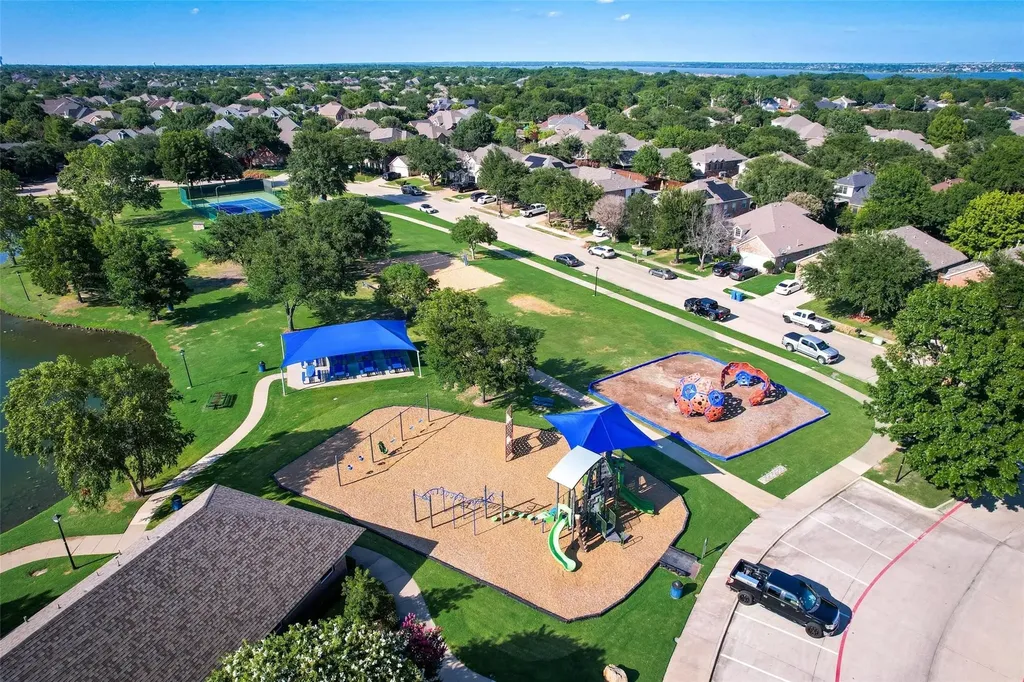 8813 Edinburgh Lane Rowlett TX 75089