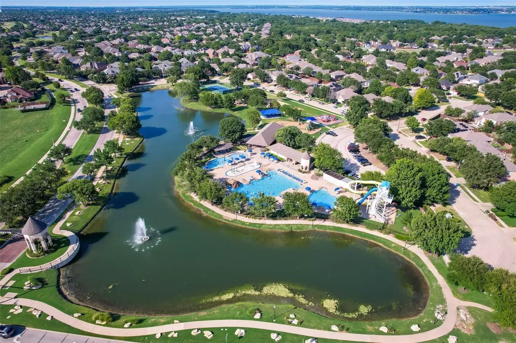 8813 Edinburgh Lane Rowlett TX 75089
