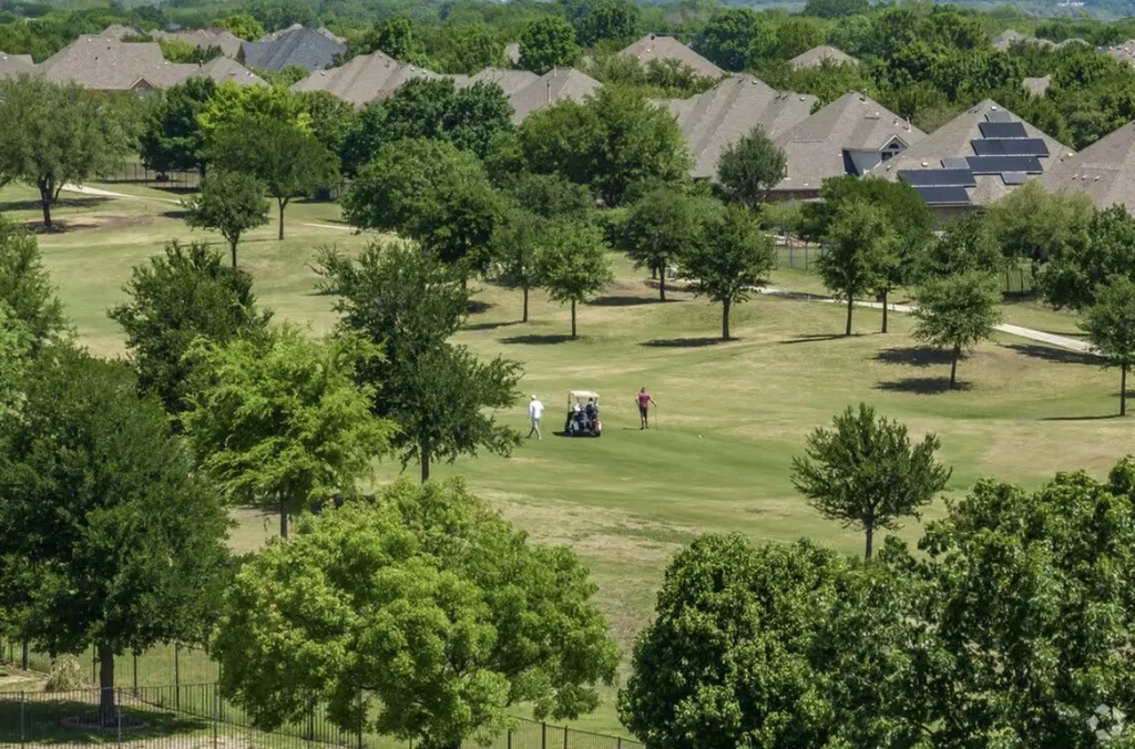 8813 Edinburgh Lane Rowlett TX 75089