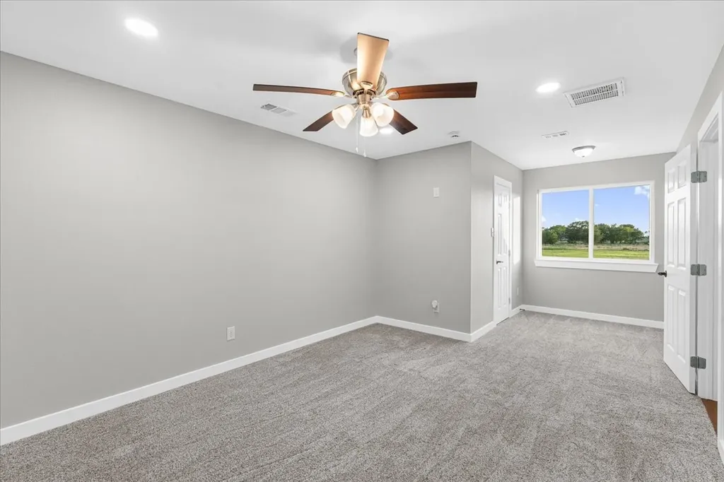 1052 Grison Circle Corsicana TX 75109