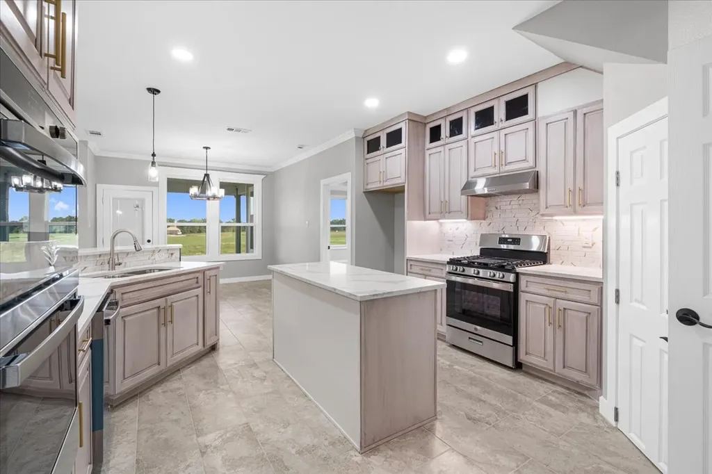 1052 Grison Circle Corsicana TX 75109