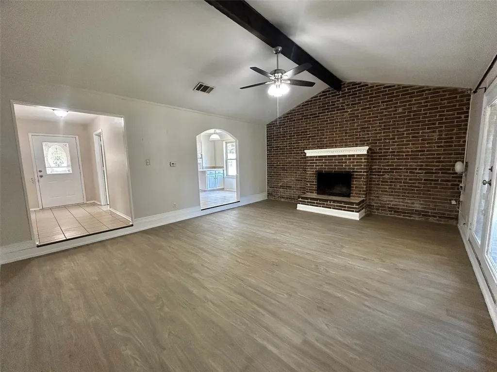 6209 Gayle Drive North Richland Hills TX 76180