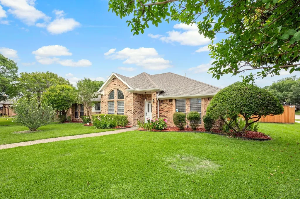 1802 Campbell Trail Richardson TX 75082