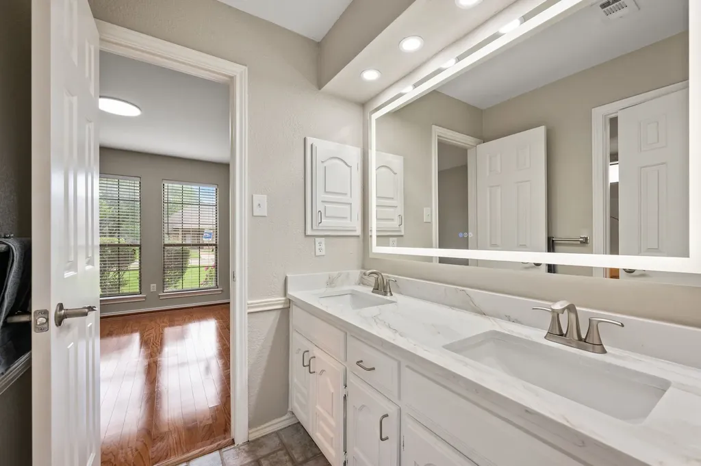 1802 Campbell Trail Richardson TX 75082