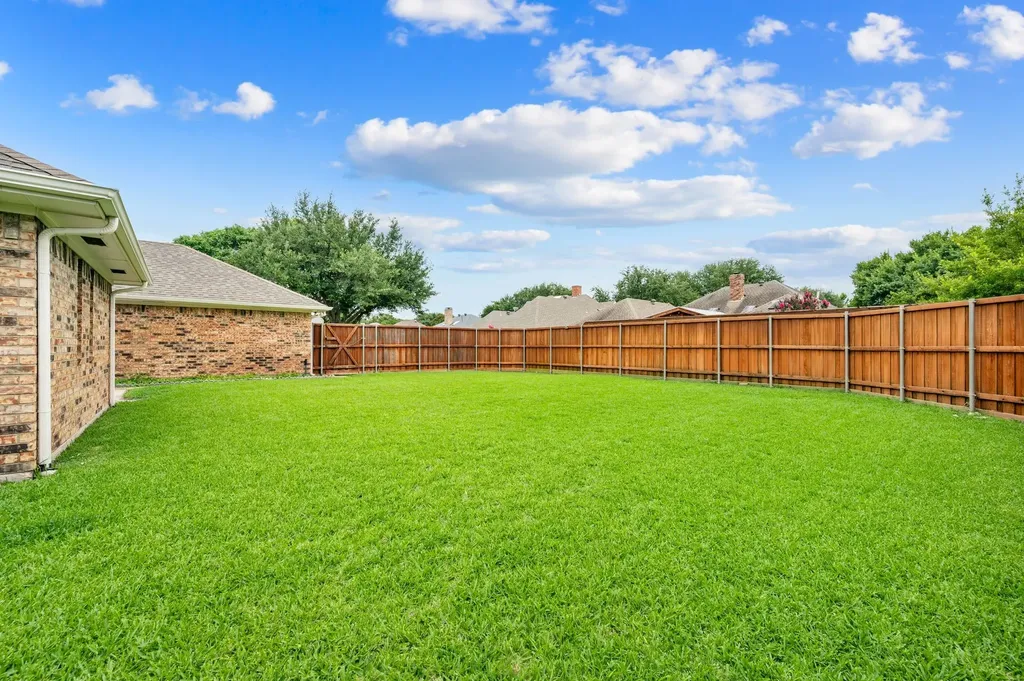 1802 Campbell Trail Richardson TX 75082