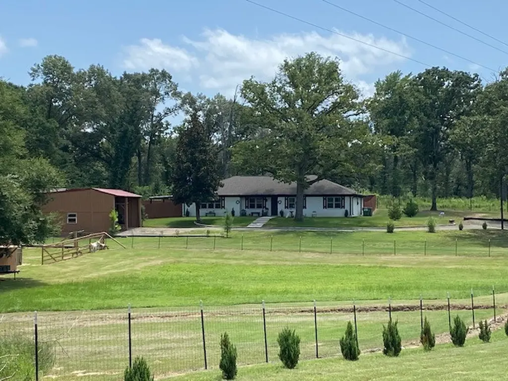 7695 Fm 59 Athens TX 75751