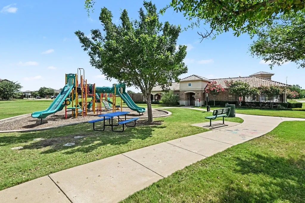 1816 Placitas Trail Fort Worth TX 76131