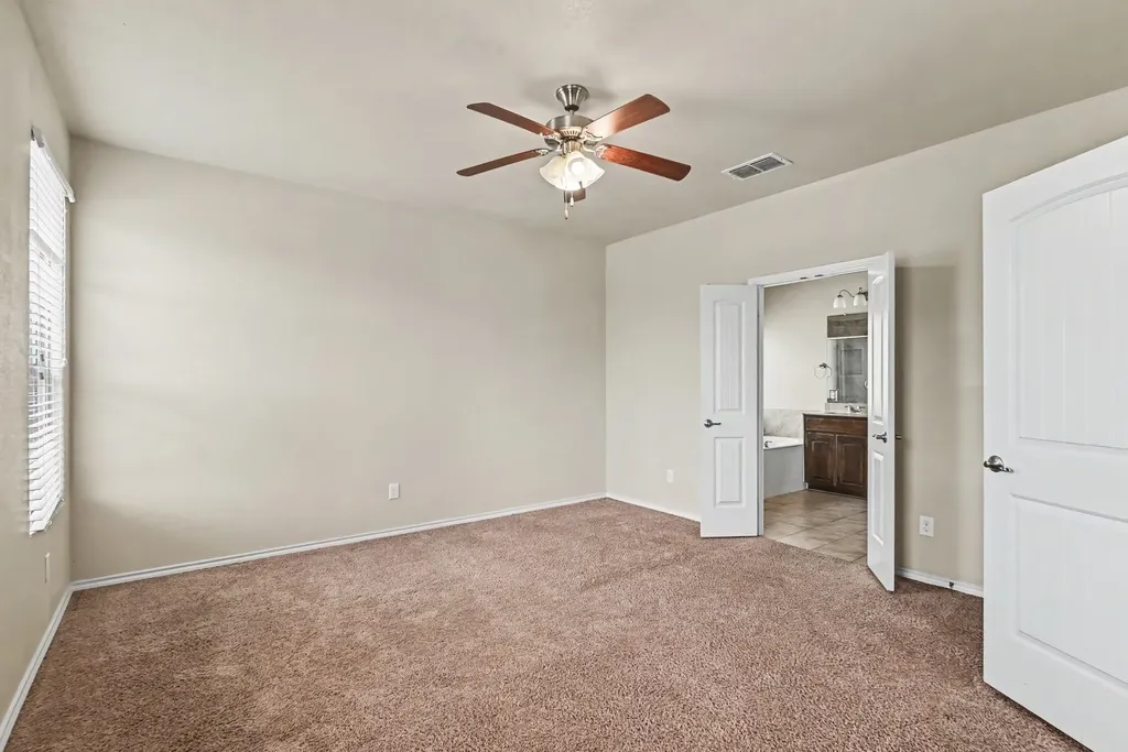 1816 Placitas Trail Fort Worth TX 76131