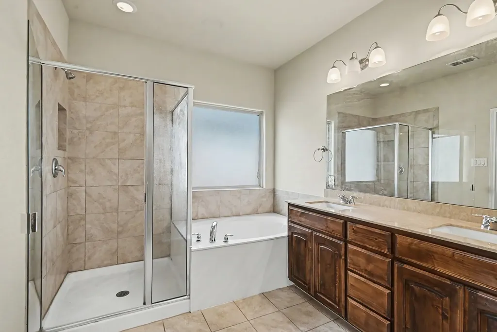 1816 Placitas Trail Fort Worth TX 76131