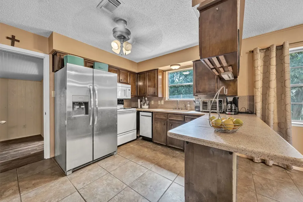 190 Crowfoot Lane Whitney TX 76692