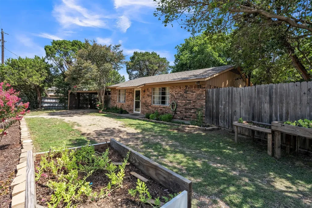 190 Crowfoot Lane Whitney TX 76692
