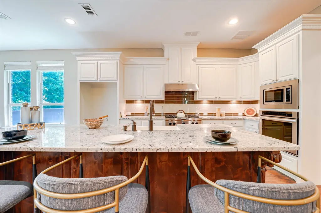 2213 Cotswold Valley Court Southlake TX 76092