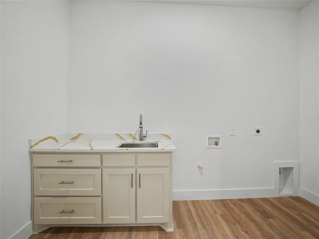 328 Slimp Bluff Avenue Azle TX 76020