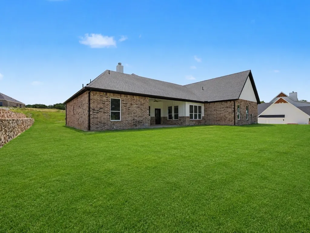 328 Slimp Bluff Avenue Azle TX 76020