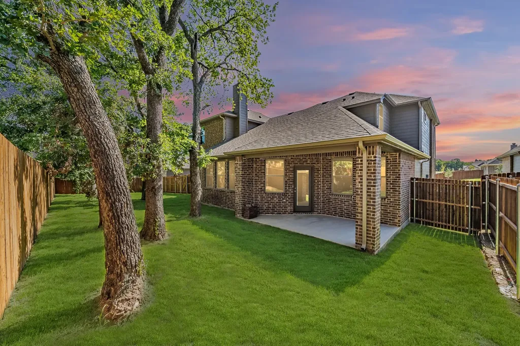 241 Gardenia Drive Azle TX 76020