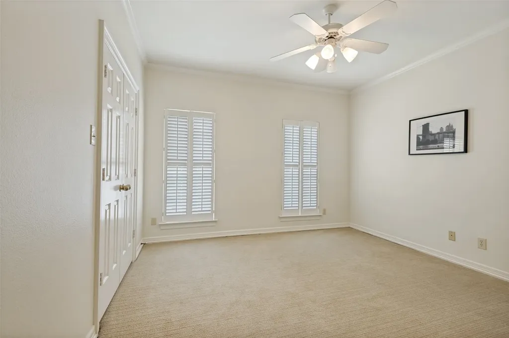 1608 Crockett Circle Irving TX 75038