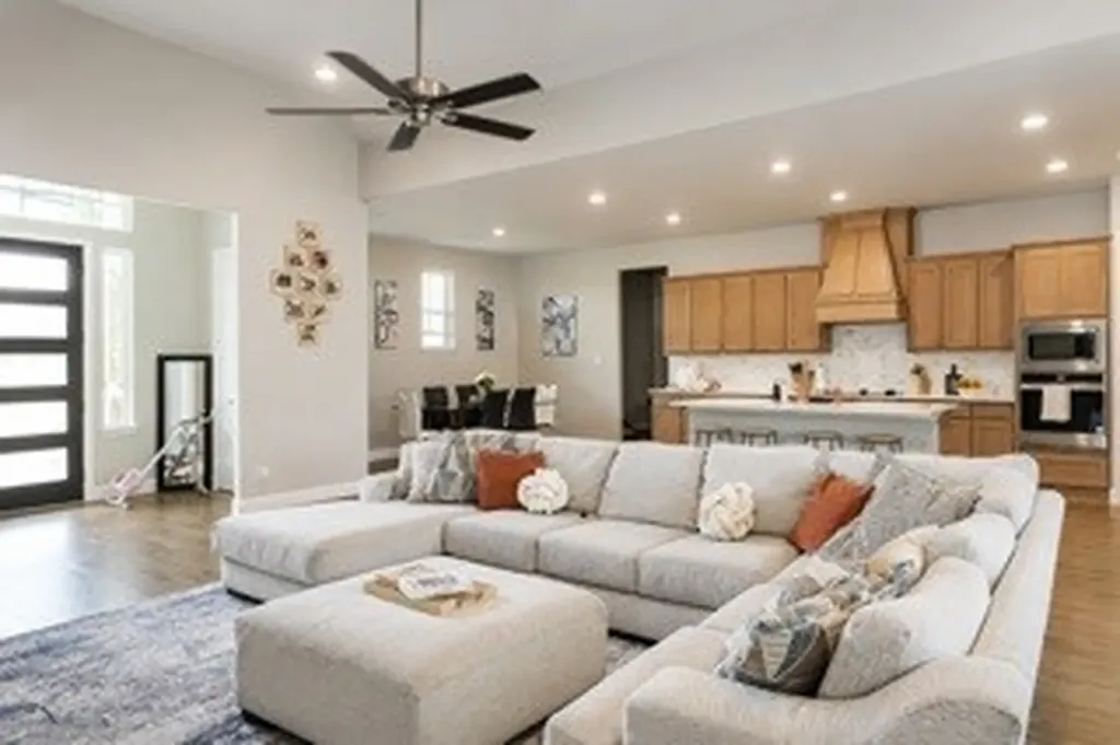 4017 Lagos Drive Midlothian TX 76065
