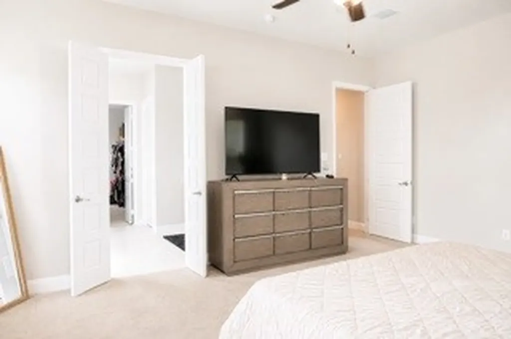 4017 Lagos Drive Midlothian TX 76065