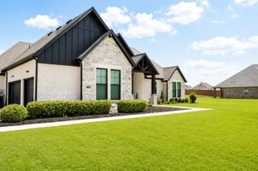 4017 Lagos Drive Midlothian TX 76065