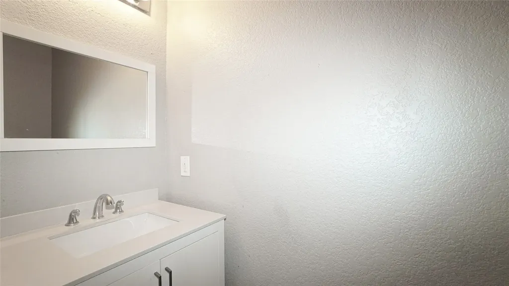 4006 Collin Court Heartland TX 75126