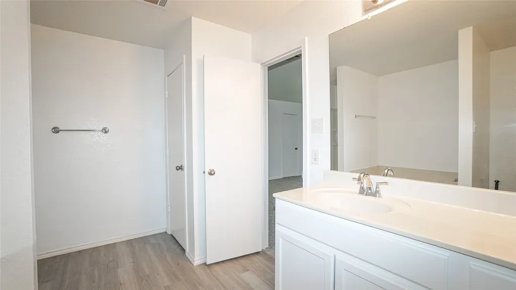 4006 Collin Court Heartland TX 75126