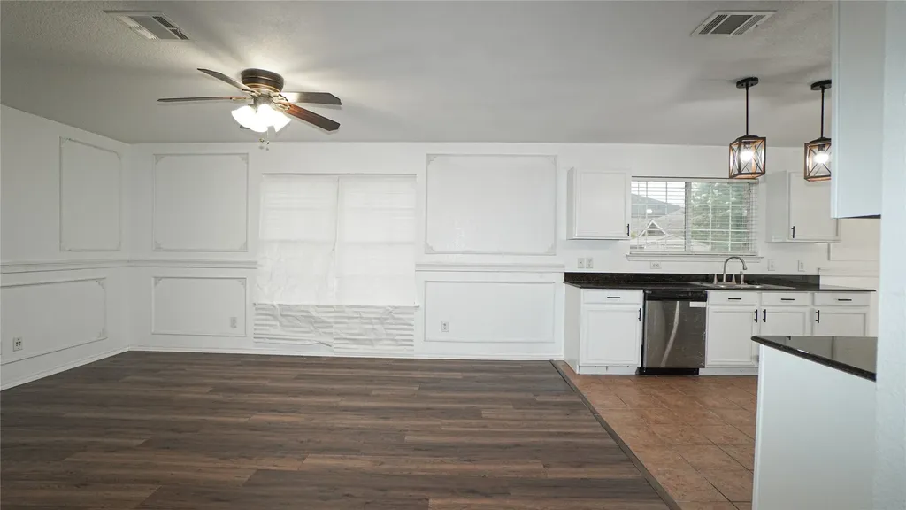 4006 Collin Court Heartland TX 75126