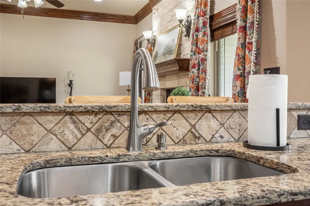 1326 Briar Cliff Path Abilene TX 79602