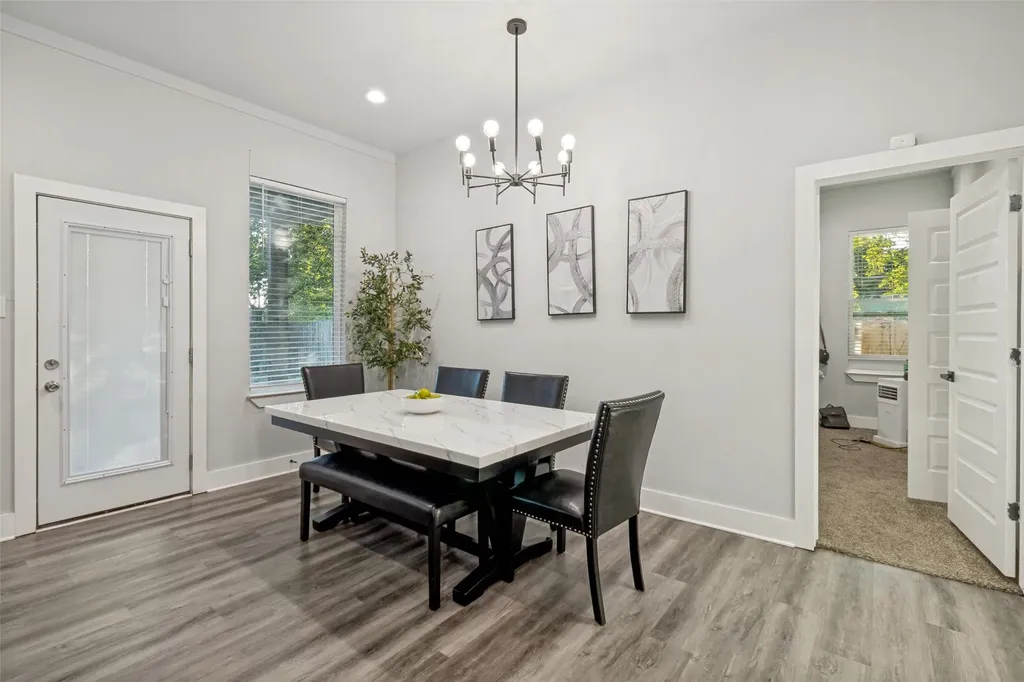 7909 Ivory Lane Dallas TX 75216