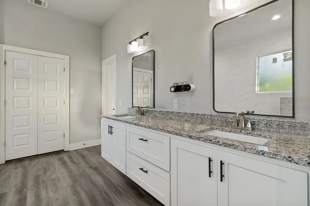 7909 Ivory Lane Dallas TX 75216