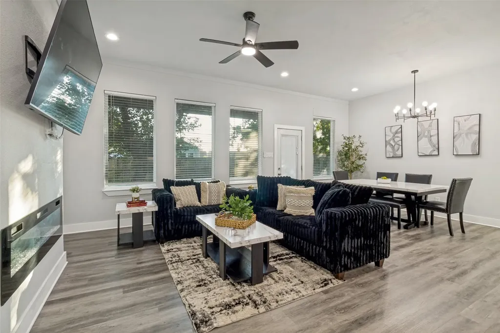7909 Ivory Lane Dallas TX 75216