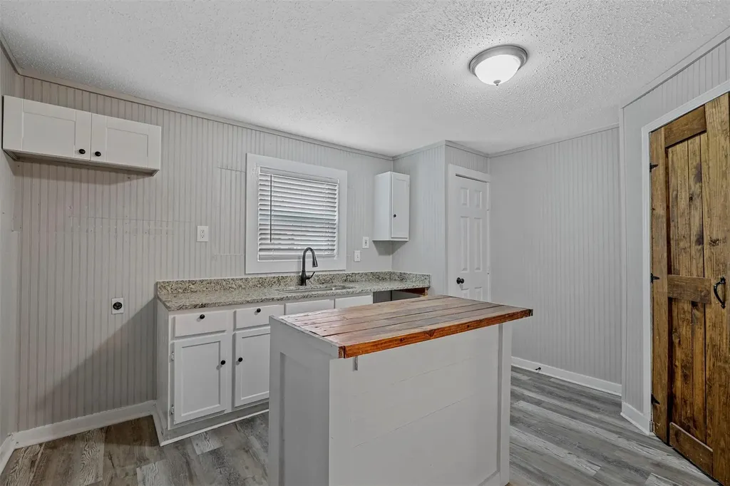 1009 Oak Street Bonham TX 75418