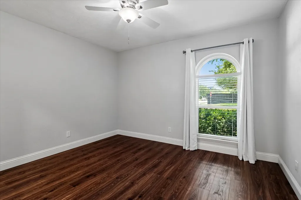 4900 Avery Circle The Colony TX 75056