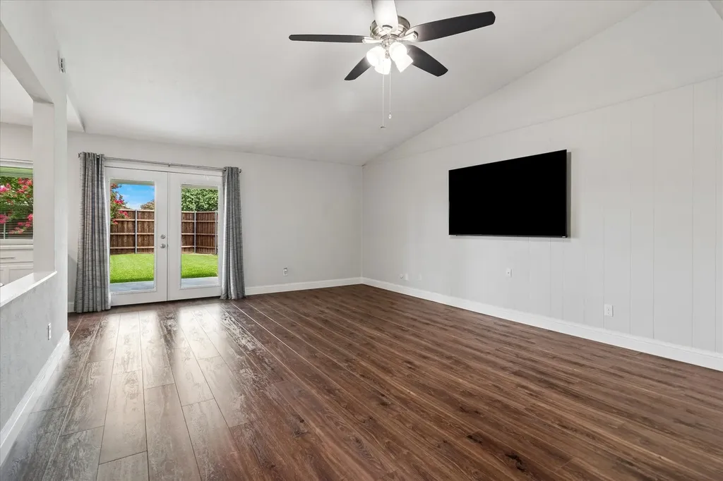 4900 Avery Circle The Colony TX 75056
