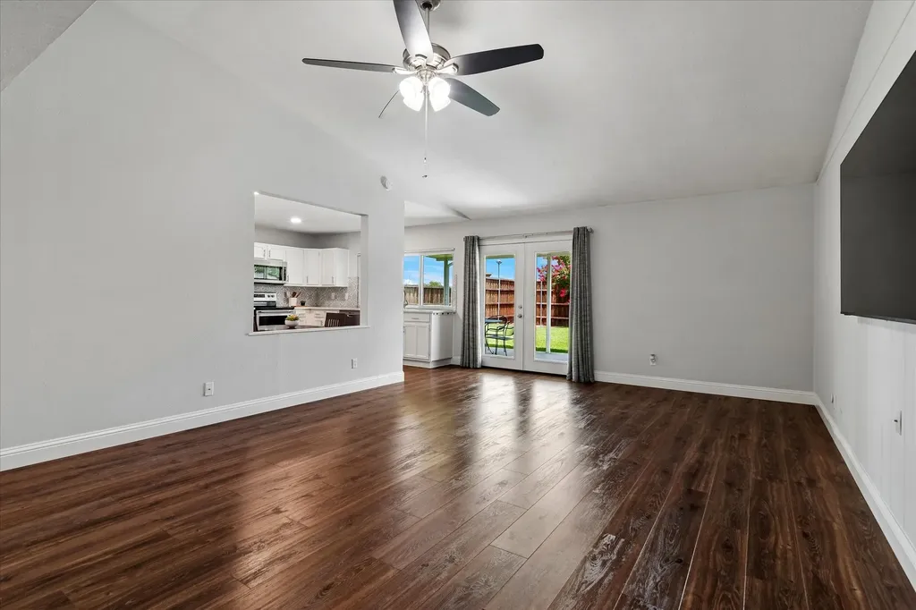 4900 Avery Circle The Colony TX 75056