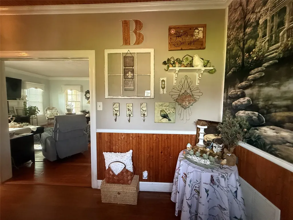 700 W Wrights Avenue Comanche TX 76442