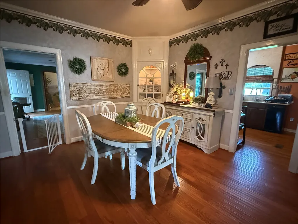 700 W Wrights Avenue Comanche TX 76442