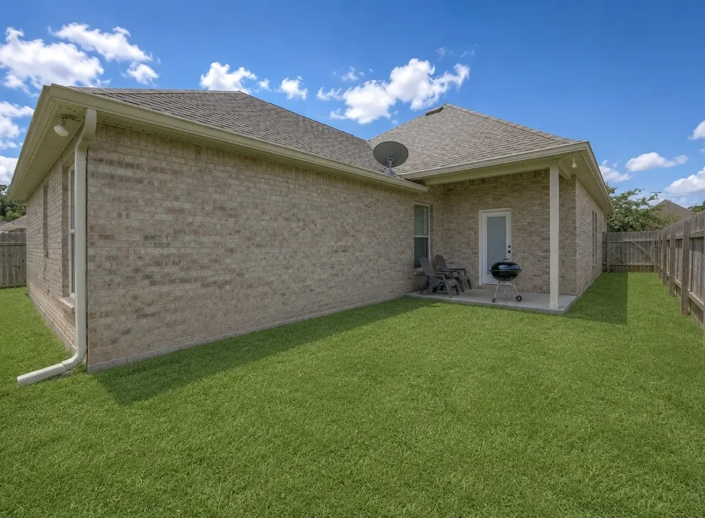 1544 Riverview Lane Shreveport LA 71104