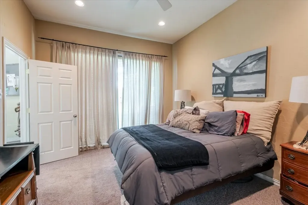 11436 St Highway 171 Covington TX 76636