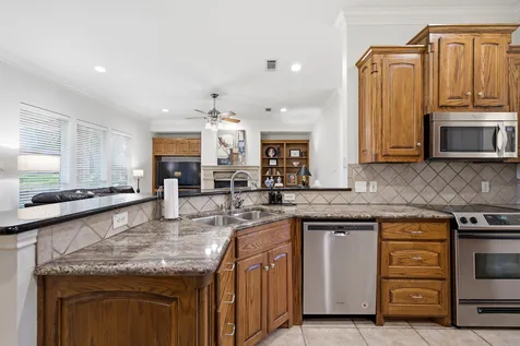710 Knott Court Euless TX 76039
